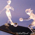 Trophée football - Trophée cadeau d’art - Statuettes joueuses de foot en verre - Rhénald Lecomte - Art Verrier