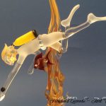 Trophée plongée - Trophée d’art en verre – Plongeur subaquatique et son poisson-compagnon - Création 2017 - Rhénald Lecomte - Art Verrier